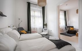 Gellert Mountain Apartment